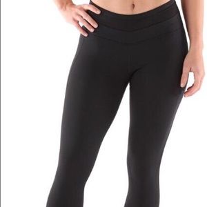 Black Manduka leggings